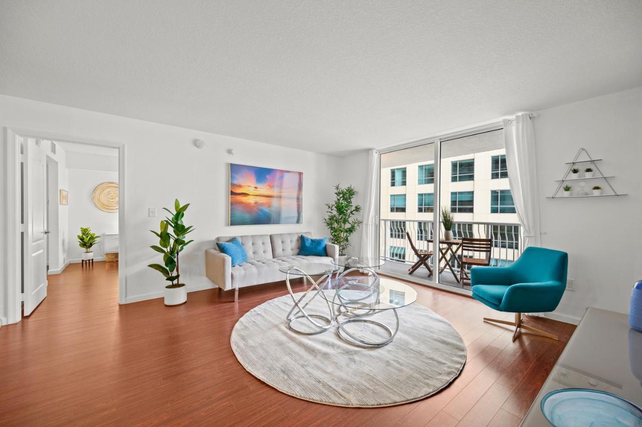 Amazing Condo With Free Parking In Brickell Miami Bagian luar foto