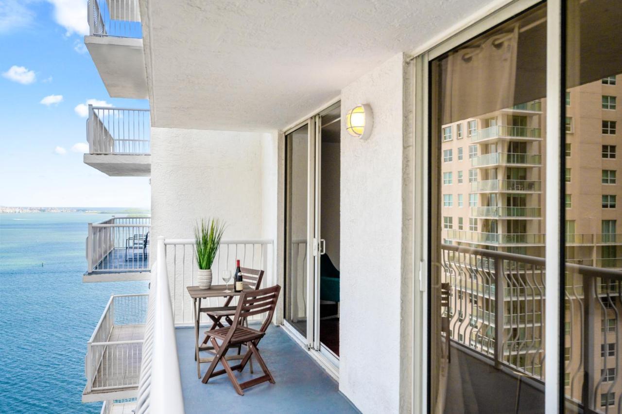Amazing Condo With Free Parking In Brickell Miami Bagian luar foto